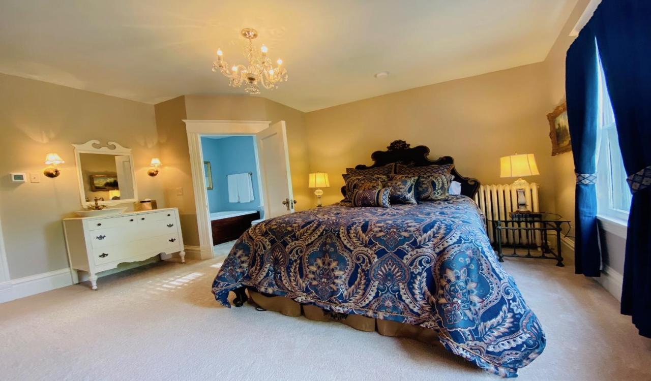 Breese Inn Extérieur photo