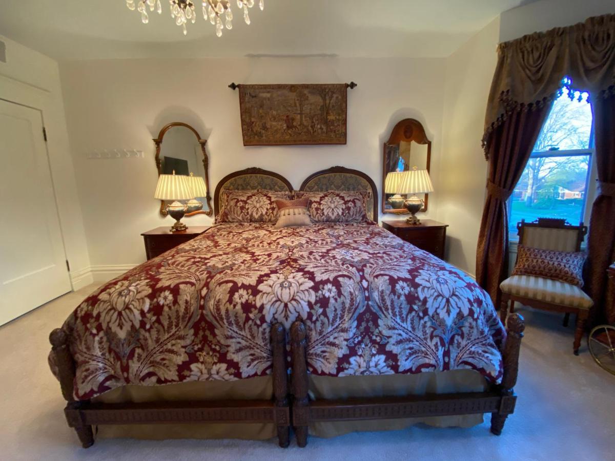Breese Inn Extérieur photo